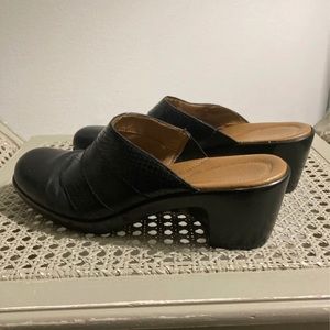 Easy Spirit Clogs 8.5M